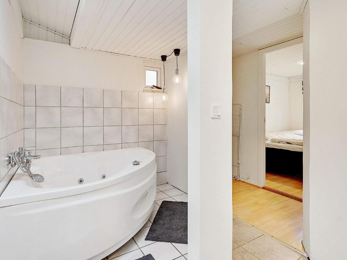 8 Person Holiday Home In R M Kongsmark Kültér fotó